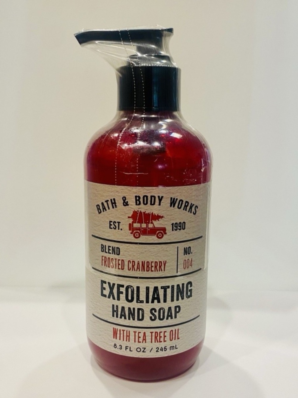 Bath and Body Works Exfoliating Hand Soap with Tea Tree Oil Frosted Cranberry
